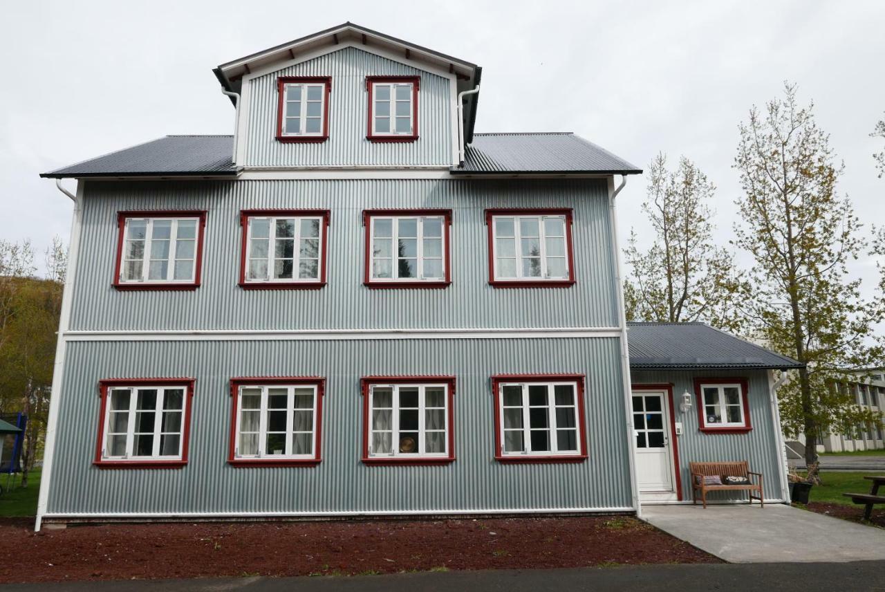 Gamli Skolinn Húsavík Extérieur photo